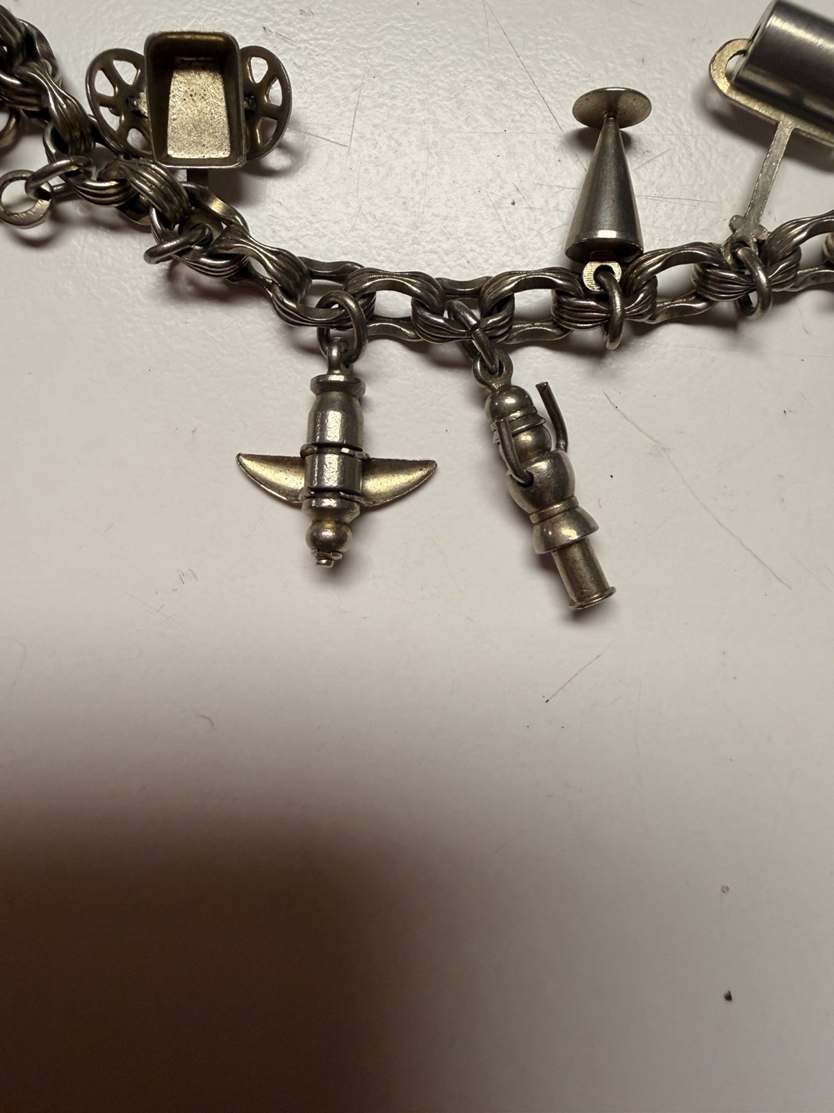 Vintage KENT Silver Tone CHARM BRACELET Signed w/15 Charms 6 1/2 Inch