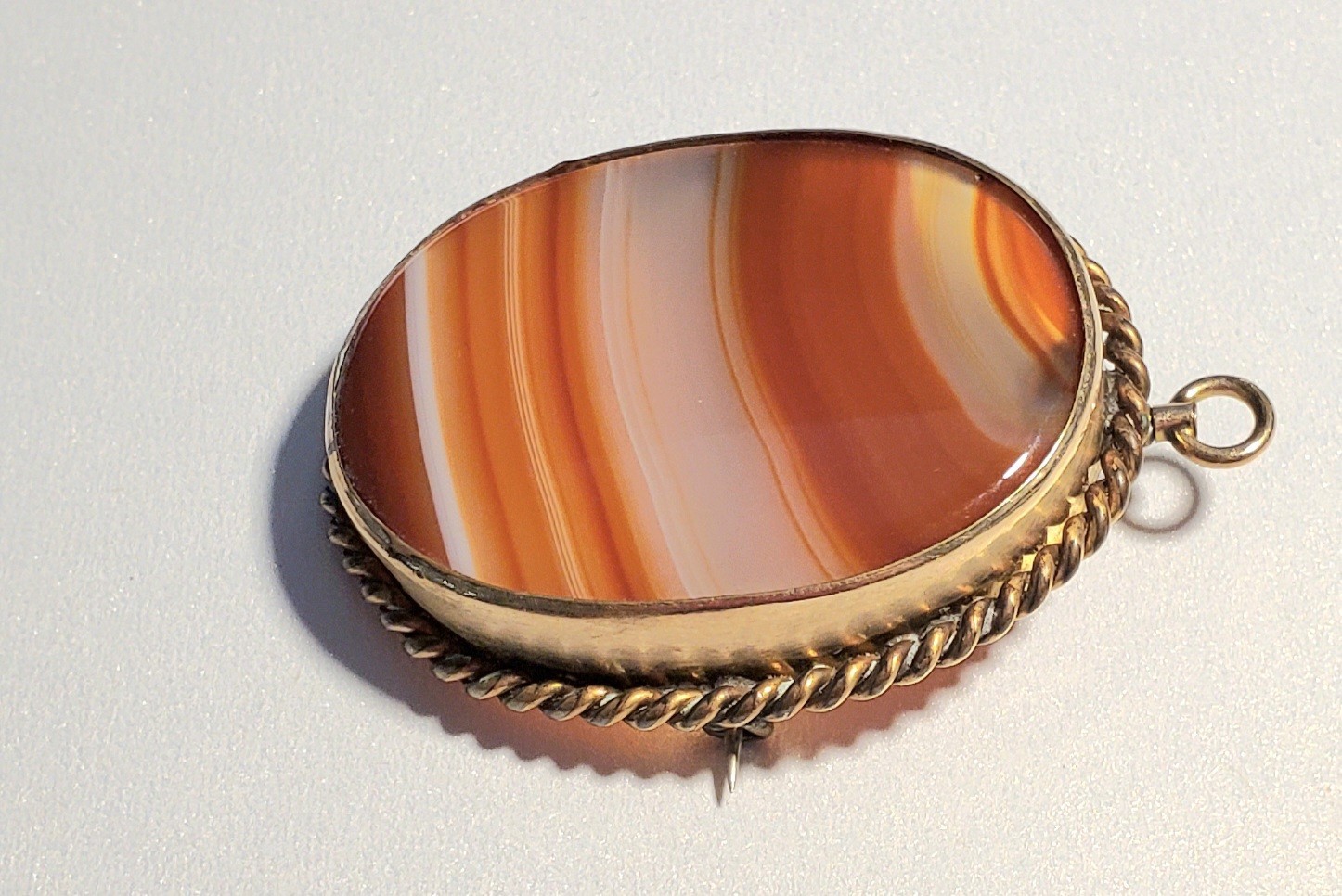 Antique Victorian Pendant / Brooch Banded Agate Twisted Rope Design Gold Filled