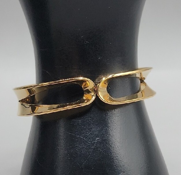 Vintage Crown Trifari Hinged Cuff Bracelet Gold Tone Modern Open Design 1960s