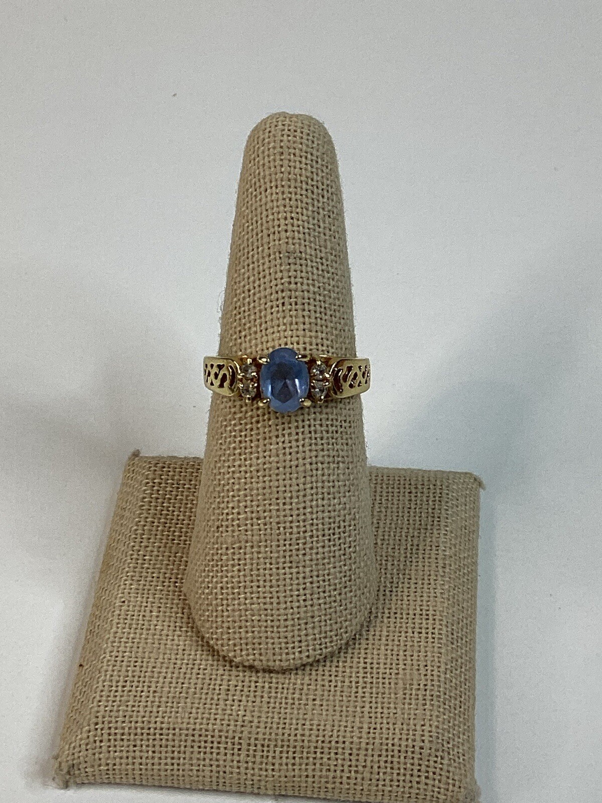 Vtg PAD Gold Tone Ring GE Light Blue 1cm Glass Stone Prong Set 8.25