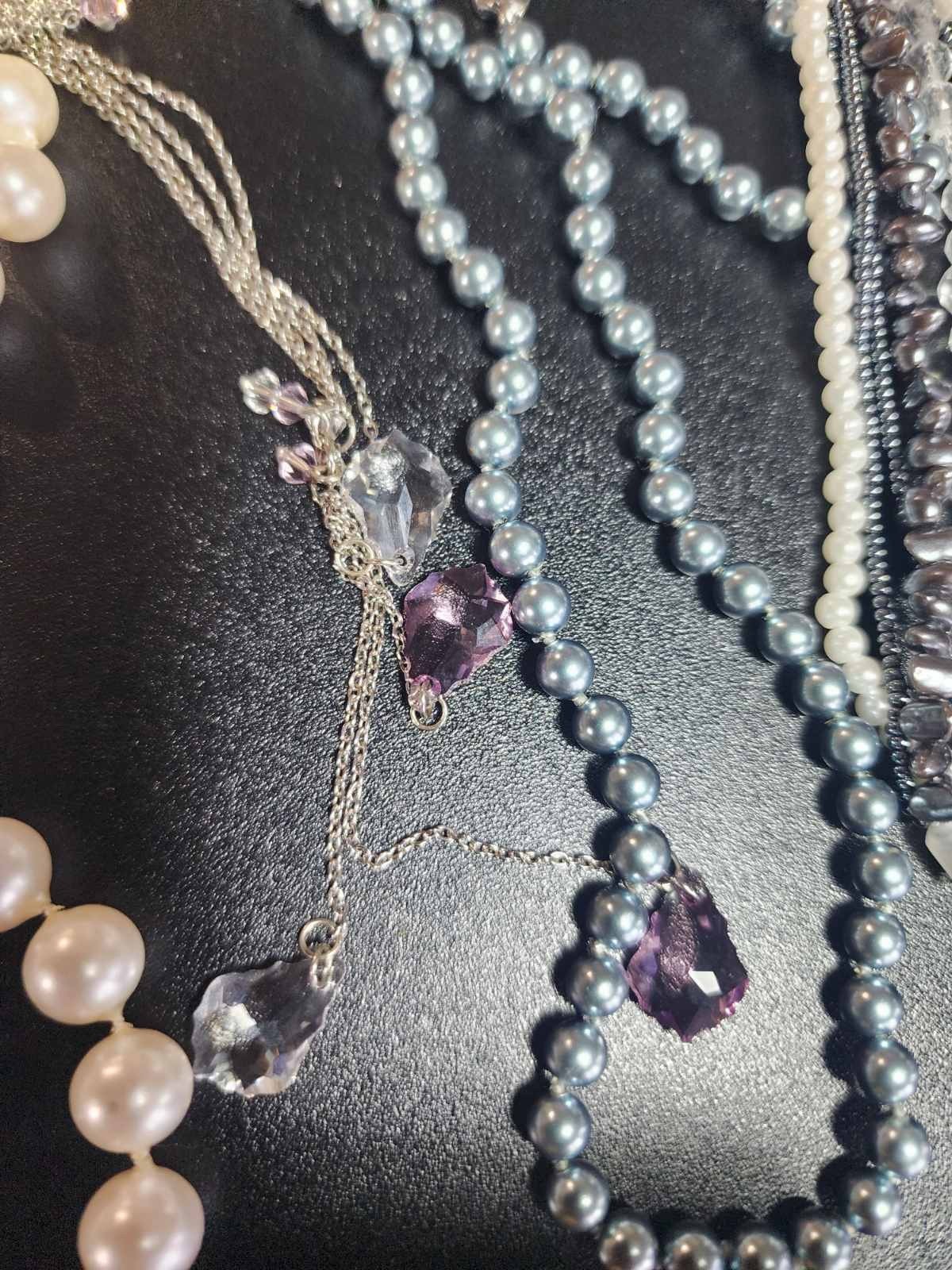 Vintage jewelry set of 26 in vintage purse