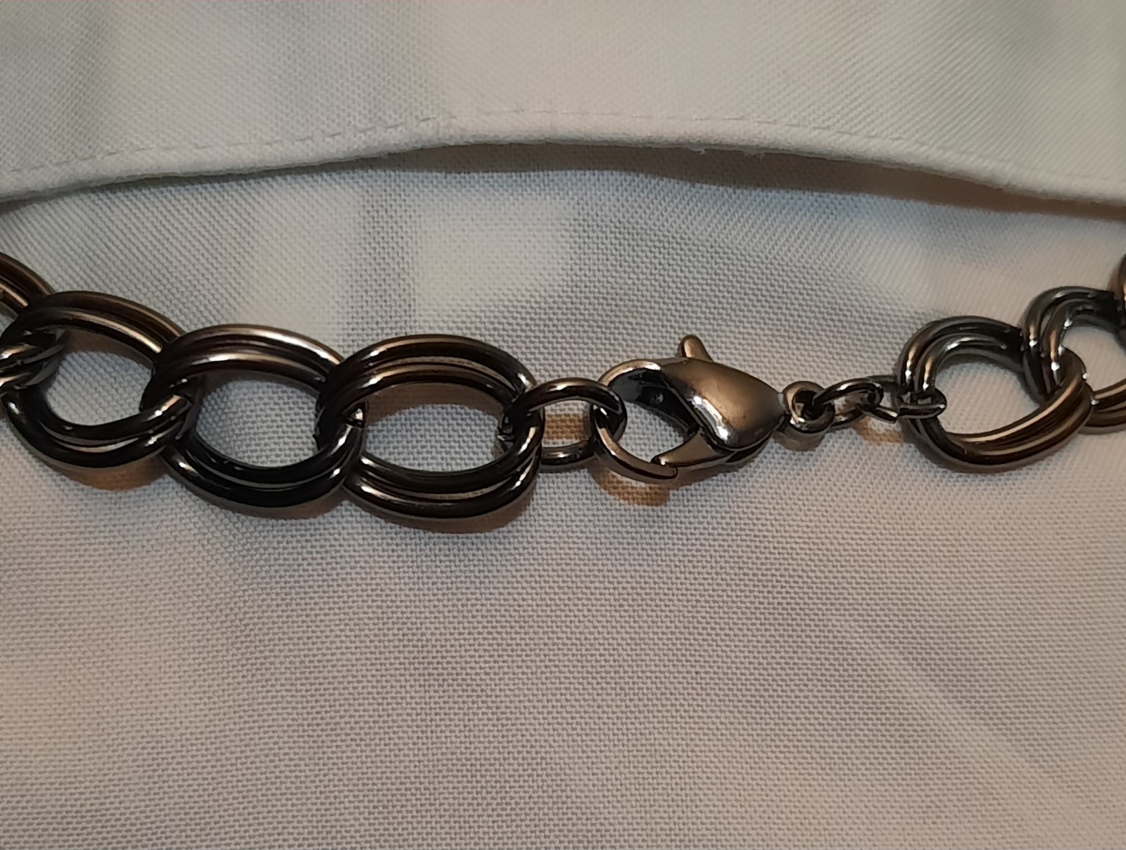 Vintage Mi-Amore Floral Bow 28″ Chain Necklace Black Chunky Statement Silvertone