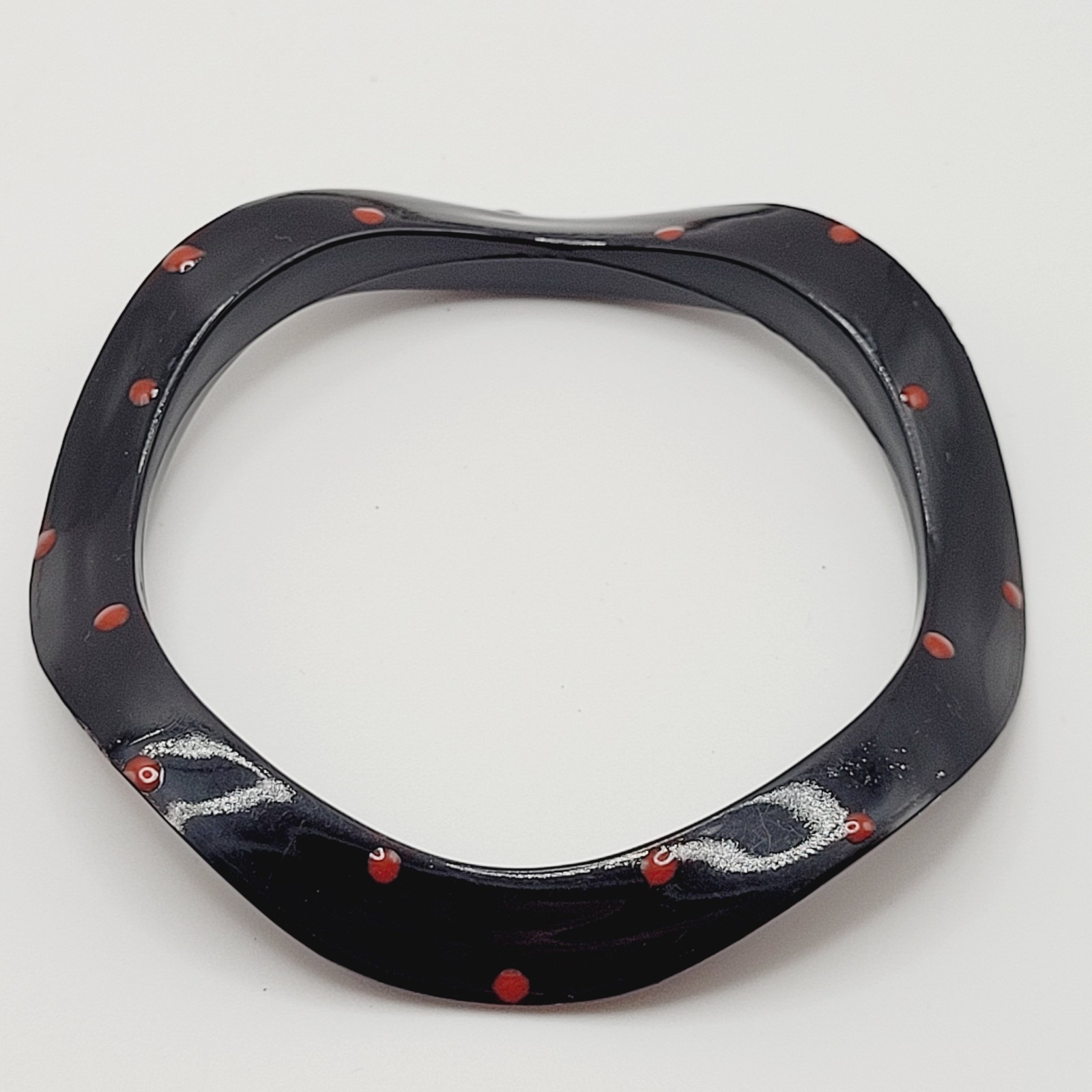 5 Black Color Different Shape Size Bangle Bracelet Retro Style Vintage 1980s