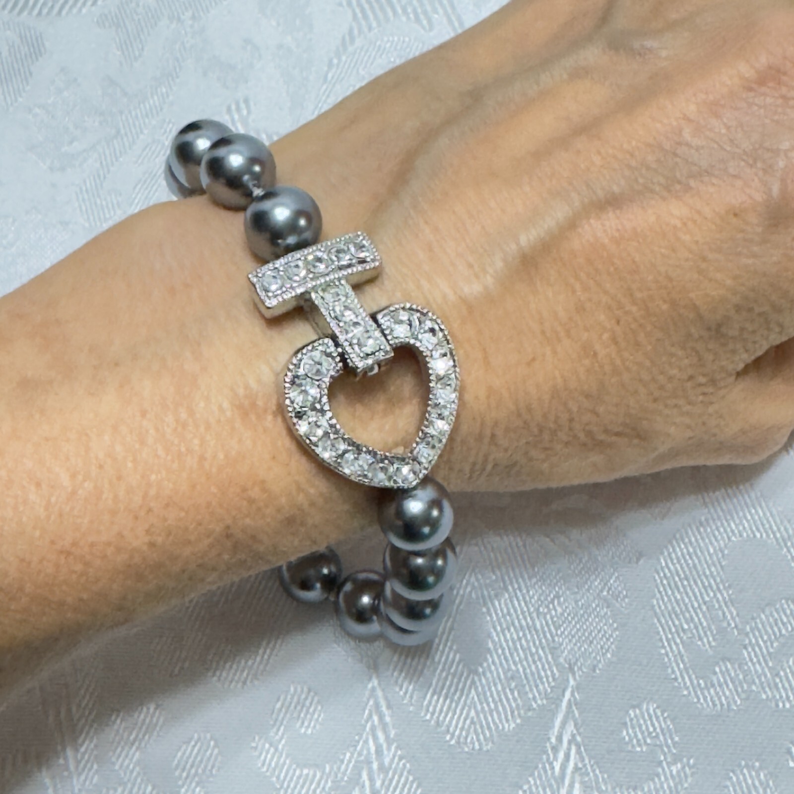 Faux Grey Gray Pearl Necklace And Bracelet Set Heart Lock Clasp Rhinestones