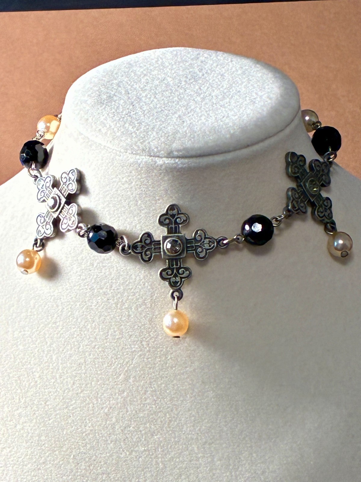 Ben Amun Choker – 3 Crosses Gothic Punk Art Deco-Silver-Tone-Faux Pearls -Beads