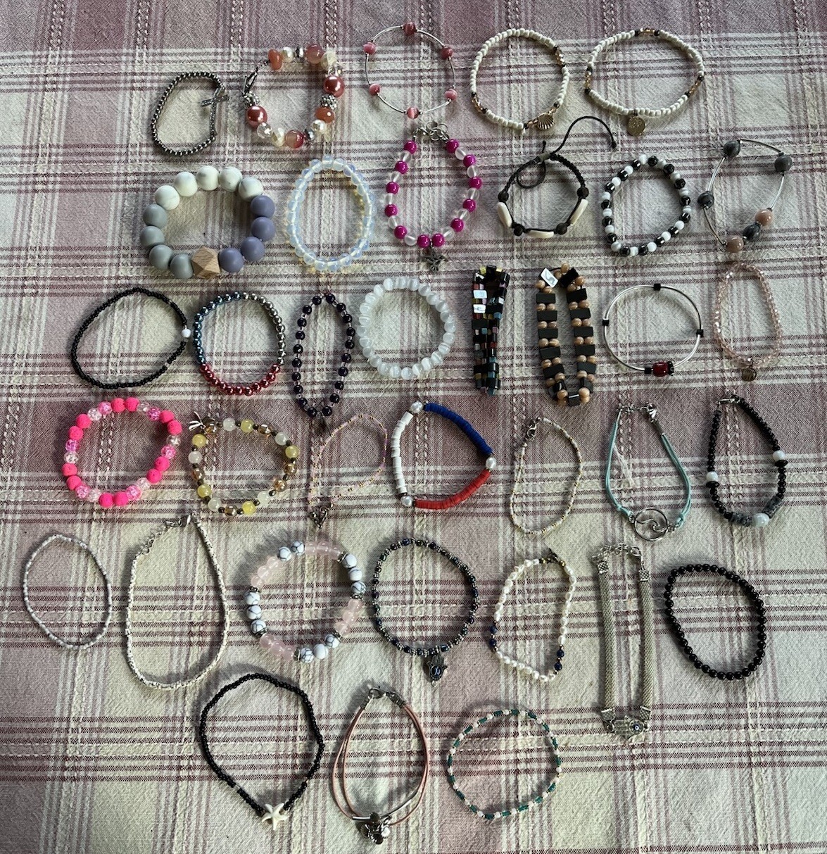 Lot Of 36 Beaded Bracelets Jewelry Stretch Colorful Beach