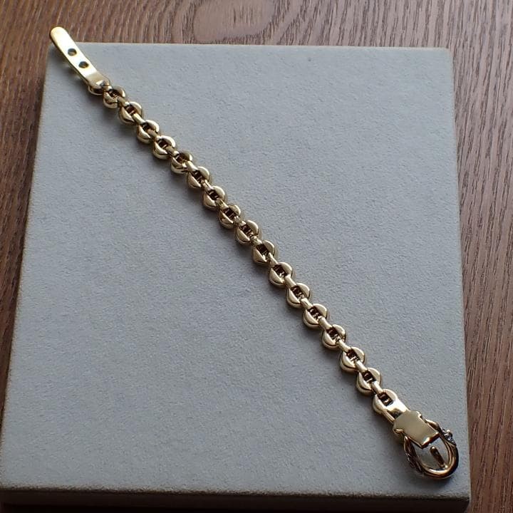 Vintage Henri Bendel YORK Buckle Bracelet Gold Tone Used