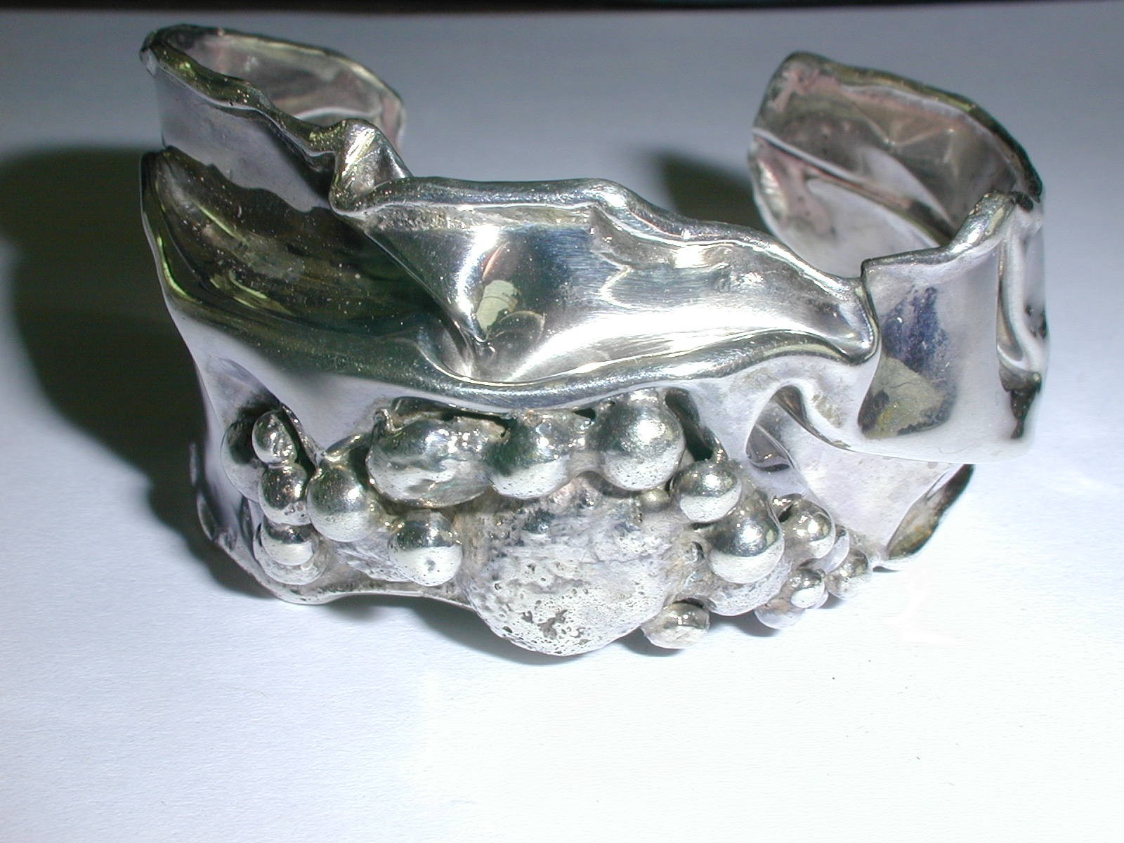 VINTAGE BRUTALIST DONALD MARKSZ STERLING NUGGET CRUMPLED STERLING CUFF BRACELET!