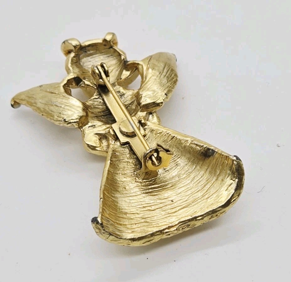 Angel Brooch Gold Tone Guardian Flower Pin with wings Victorian Vintage 1.75 in