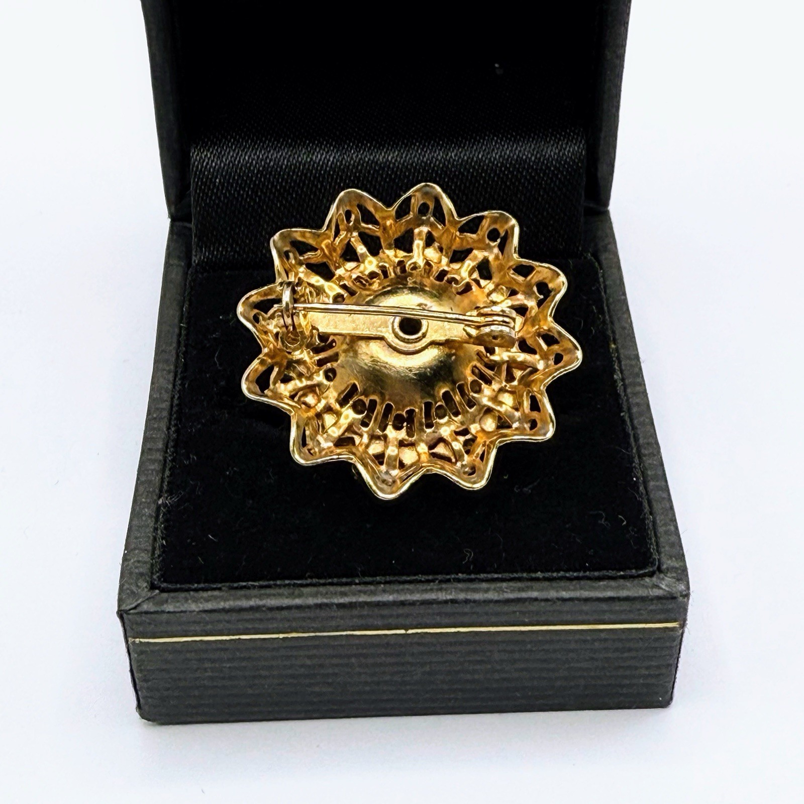 Vintage Gold Ruby Red Cabochon Stone Rhinestone Accent Pin Brooch 1.25” – 168