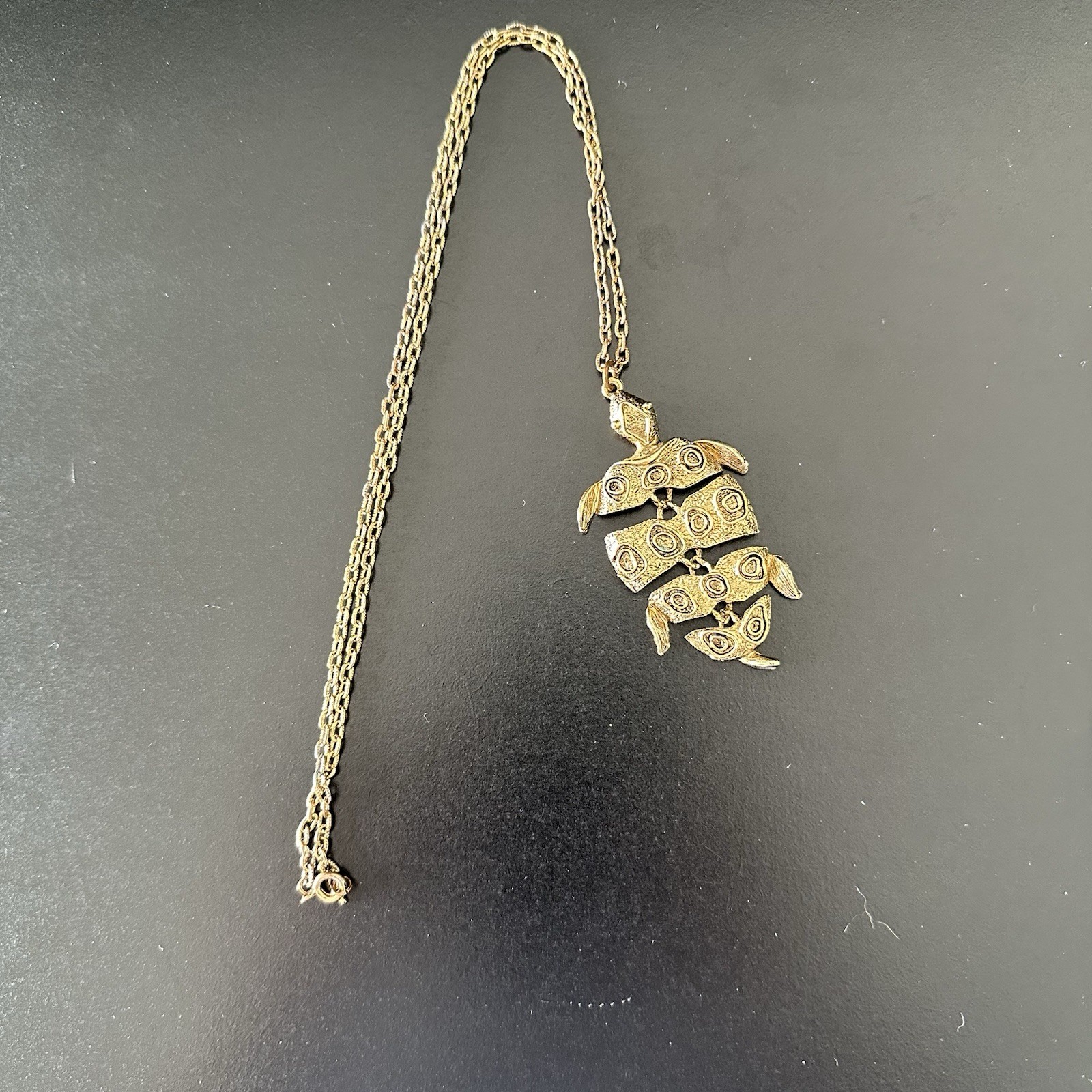 Vintage Gold Tone Articulated 2.75″ Turtle 24″ Chain Necklace UNSigned