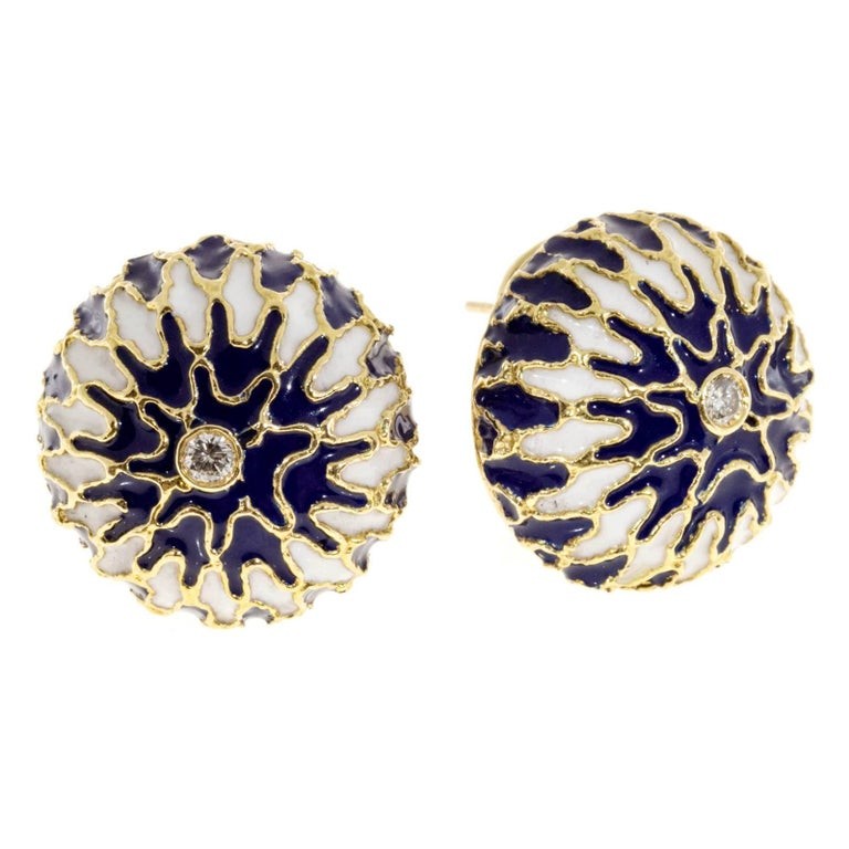 Vintage 1950 18k Yellow Gold Round Domed Blue White Enamel Clip Post Diamond Ea