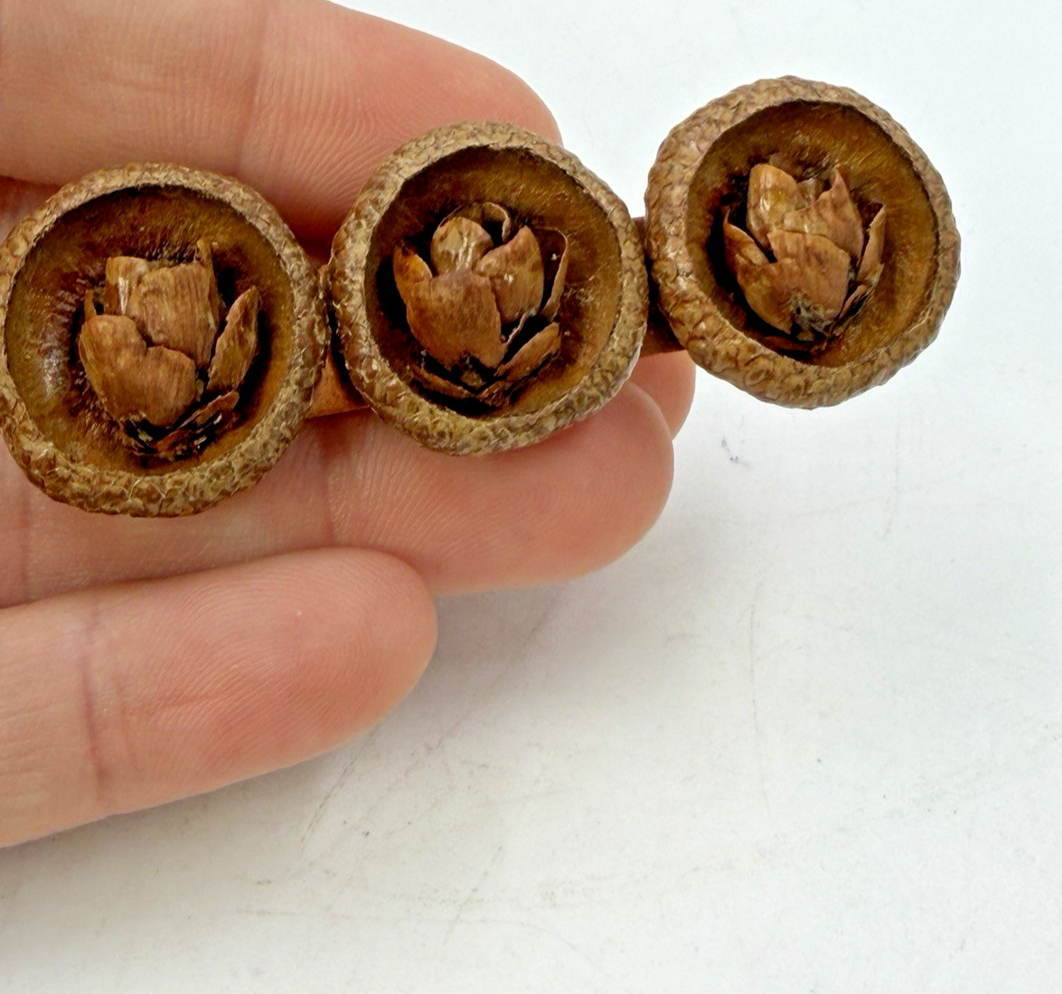 Vintage Brooch Art Deco Flower Wood Cork? Woodland Wonder LIghtweight