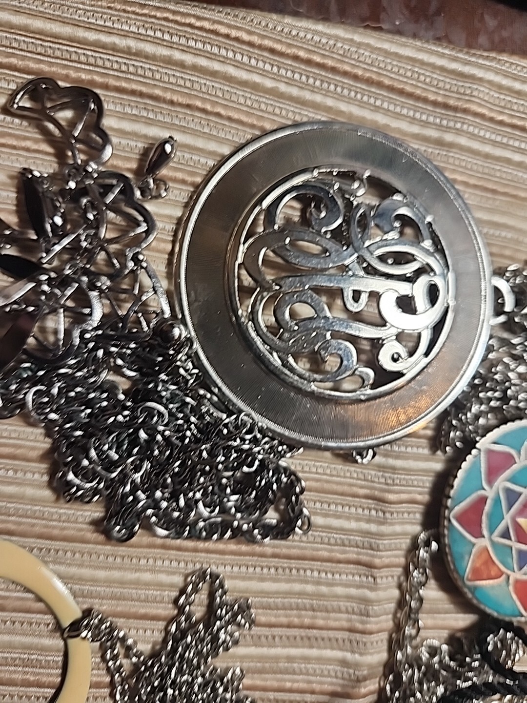 JEWELRY LOT 50+ fashion estate vintage Costume No JUNK 50s 60s 70s 80s (720)