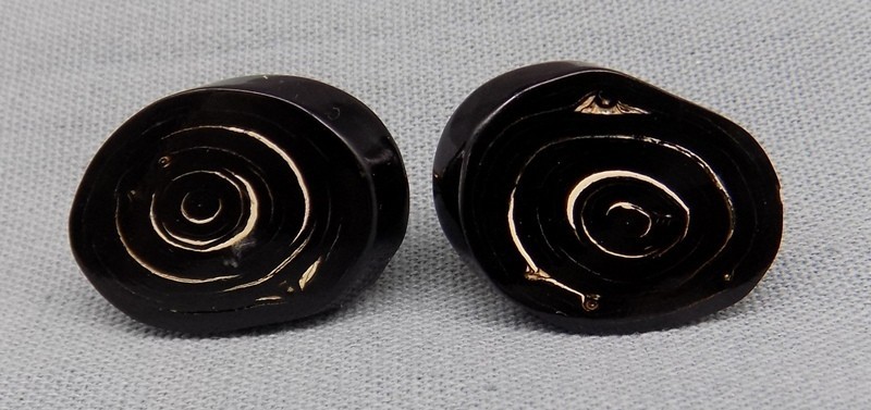Vintage Hawaiian Black Coral 12KT GF Clip Back Earrings Round Slab