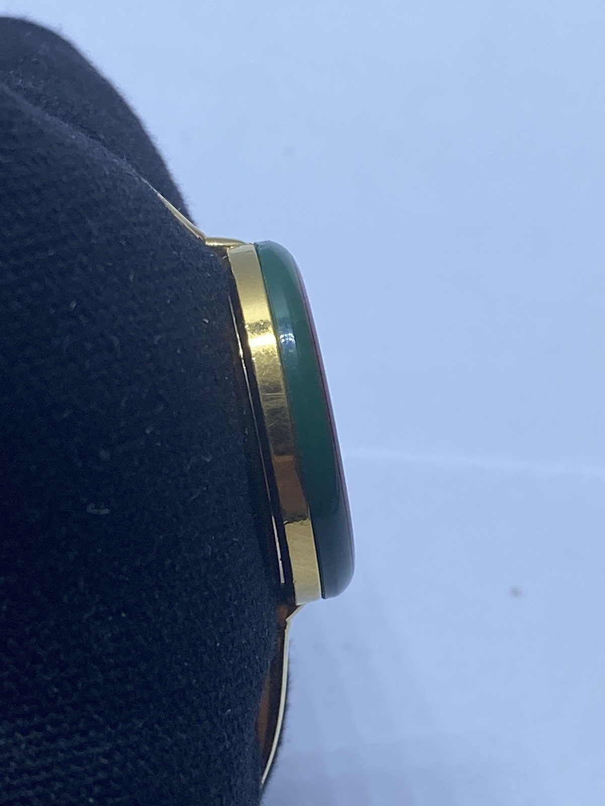 Vintage Gucci 11/12.2 Bangle Watch Gold Tone Green Red Bezel Swiss Made COA