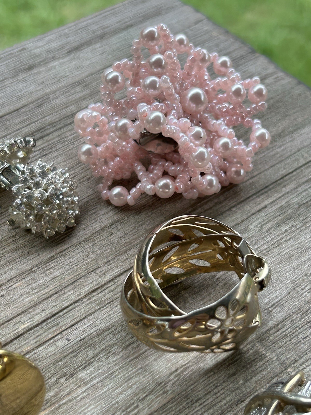 24 Pair Of Vintage Clip-on jewelry Earrings. Stylish 60s-80s Some Name Brands