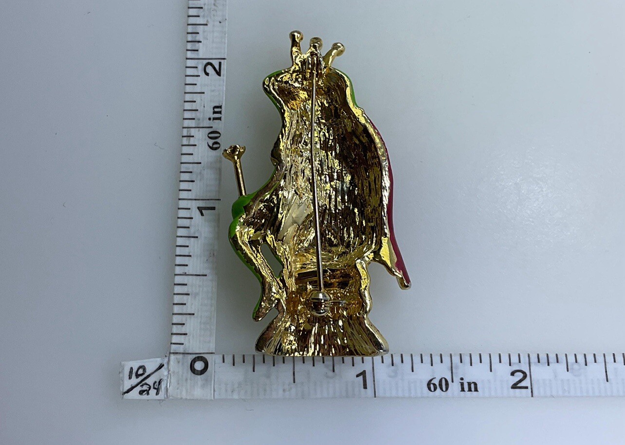 Vintage Whimsical Enamel Frog Prince Blue Eyes & Rhinestone Cape Brooch