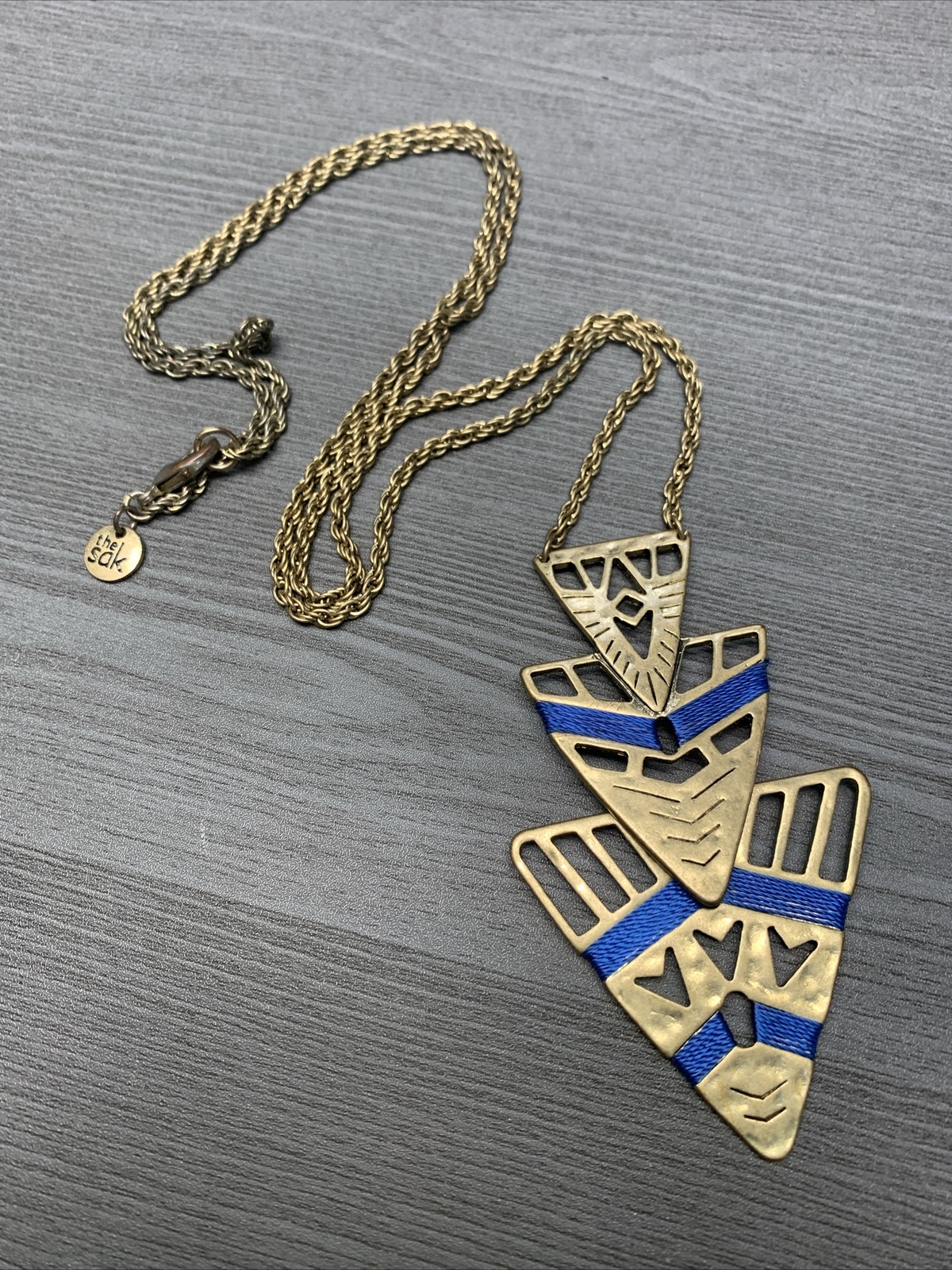 Vintage Necklace Signed The Sack Blue Triangular articulated pendant 30 inches