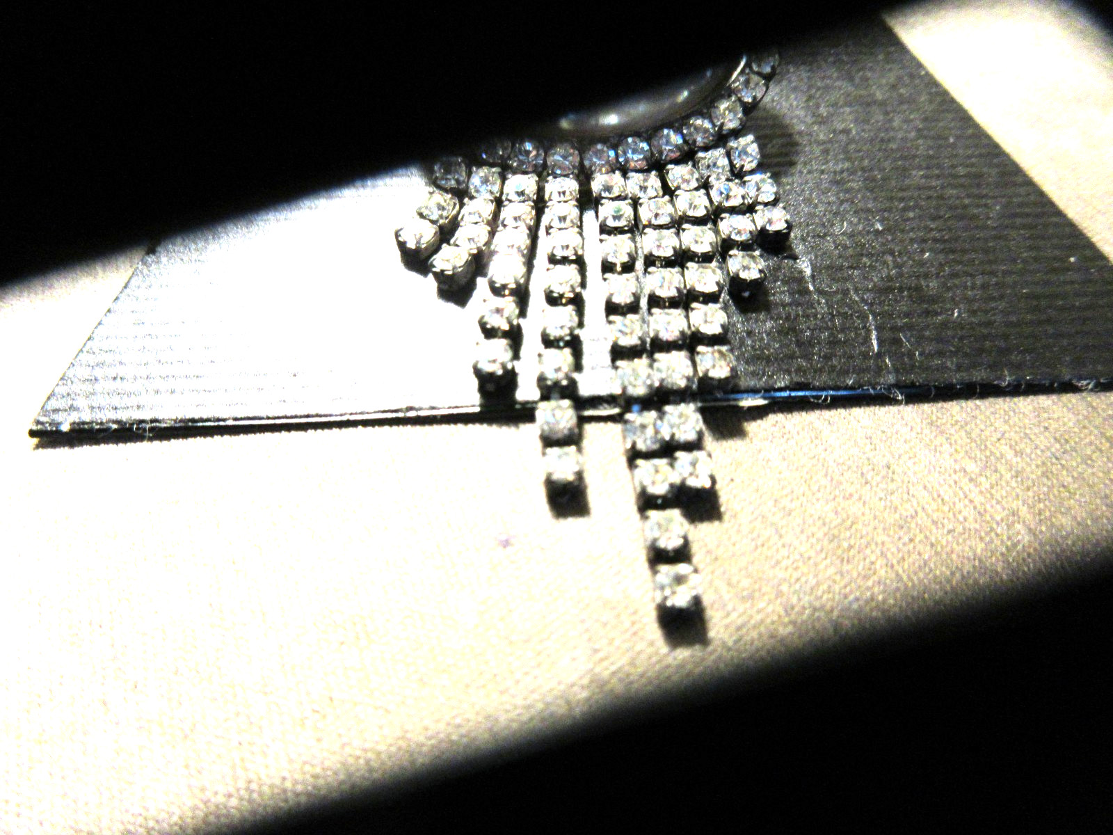 VINTAGE SIGNED Afterthouhts/Carimar FAUX PEARL Rhinestone BROOCH Slver Tone