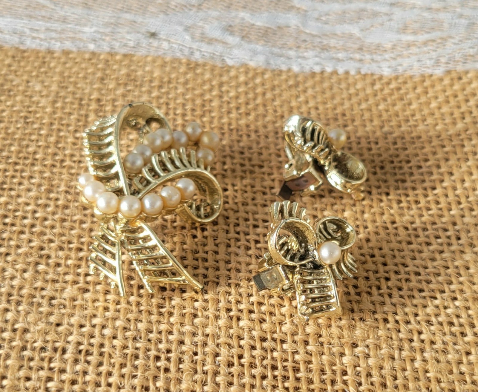 Vintage Faux Pearl Bow Pin Brooch & Clip Earring Set, 1970’s Gold Tone Jewelry