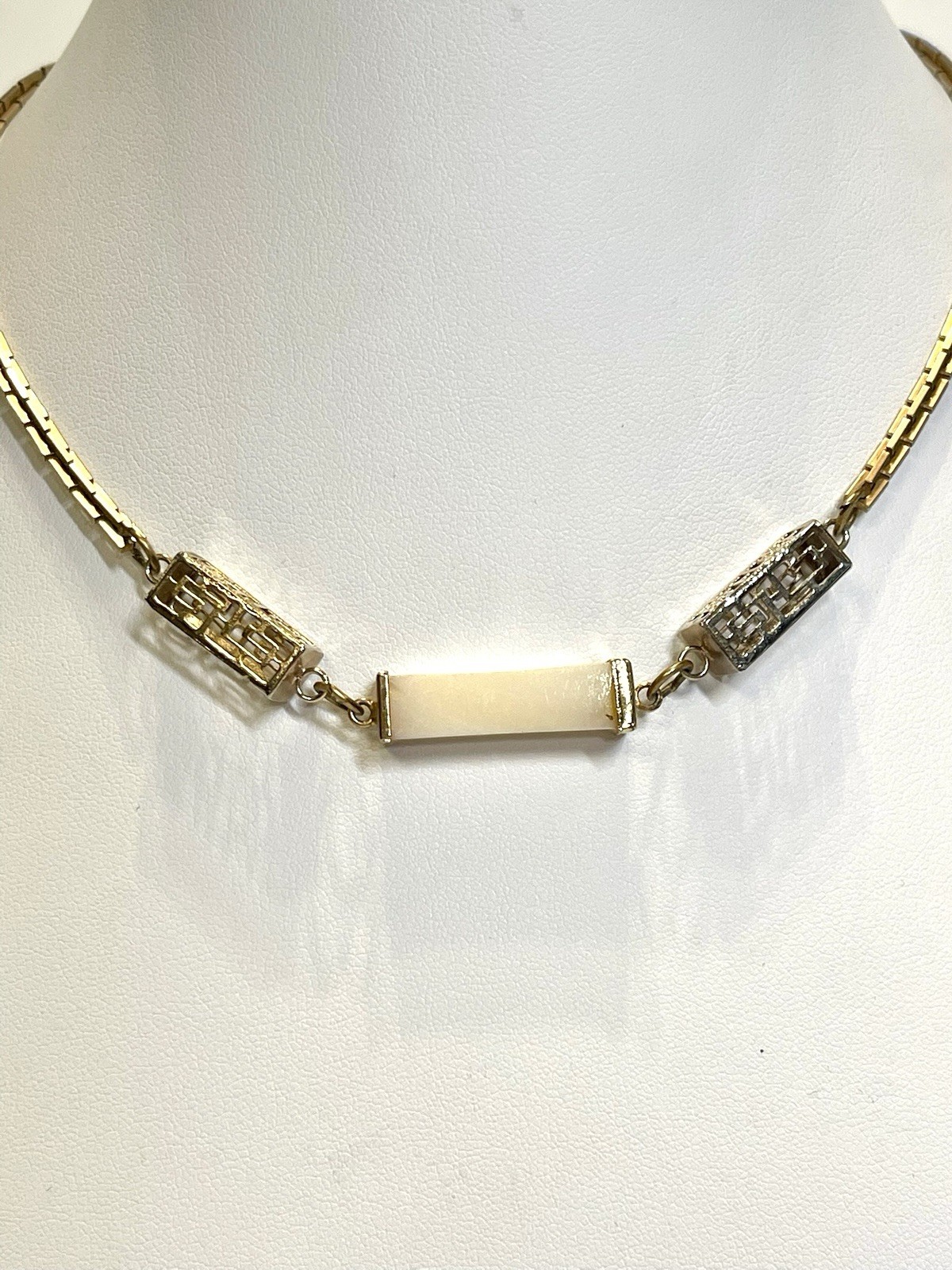 Vintage Faux Ivory and Gold tone Asian Filigree Box Link Necklace 14″