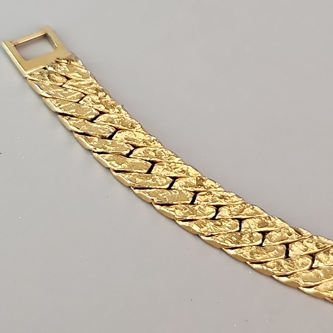 Vintage Napier Chain Bracelet 1cm Gold Tone Herringbone 6.75″