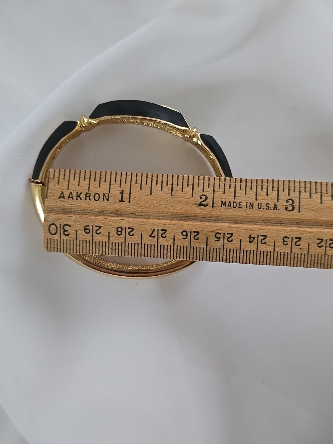 Vintage ORENA PARIS Gold Tone BLACK OFF WHITE Enamel Bangle Bracelet 6.5″