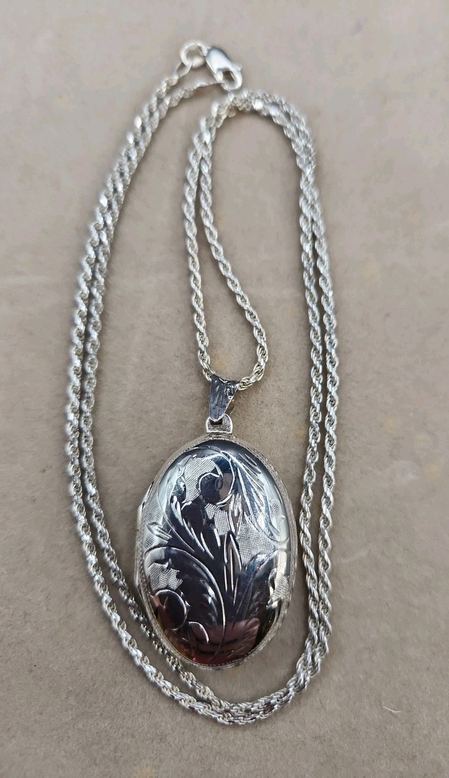 Vintage 925 Sterling Silver Engraved Locket Pendant/Necklace-24″ Chain- ITALY