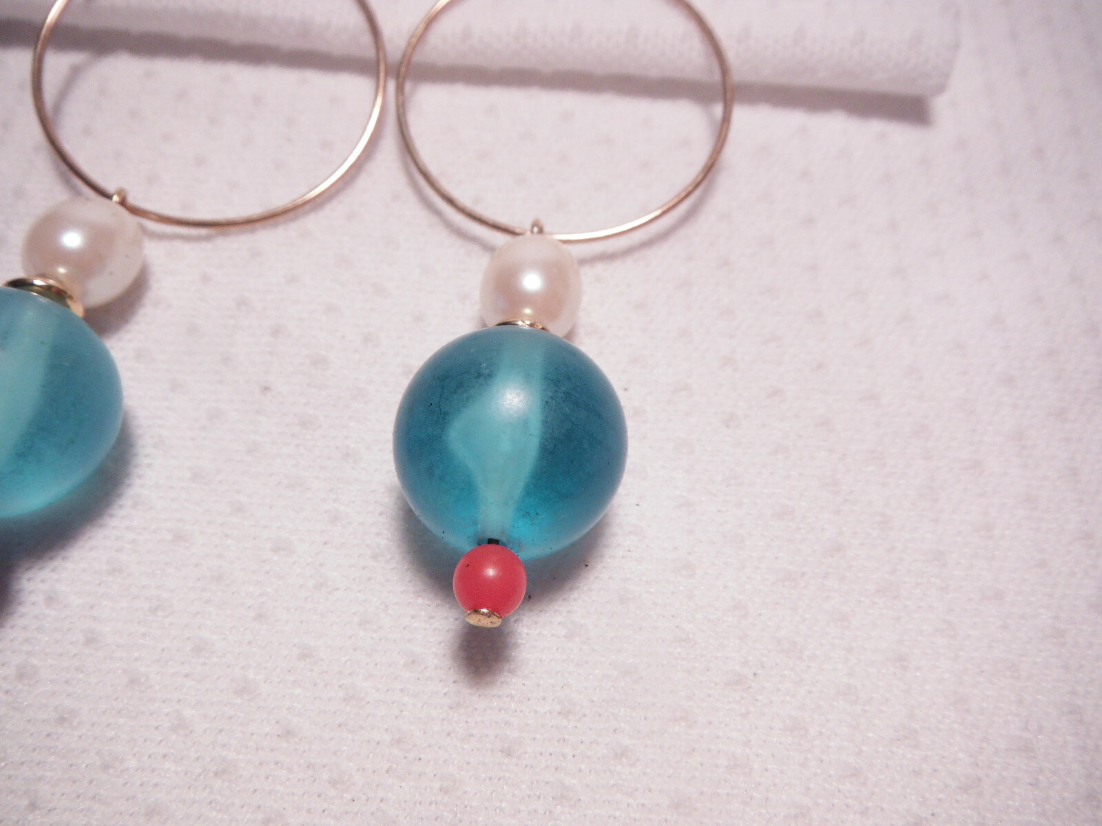 VINTAGE VERY LIGHT DANGLE EARRINGS ~ PIERCED.