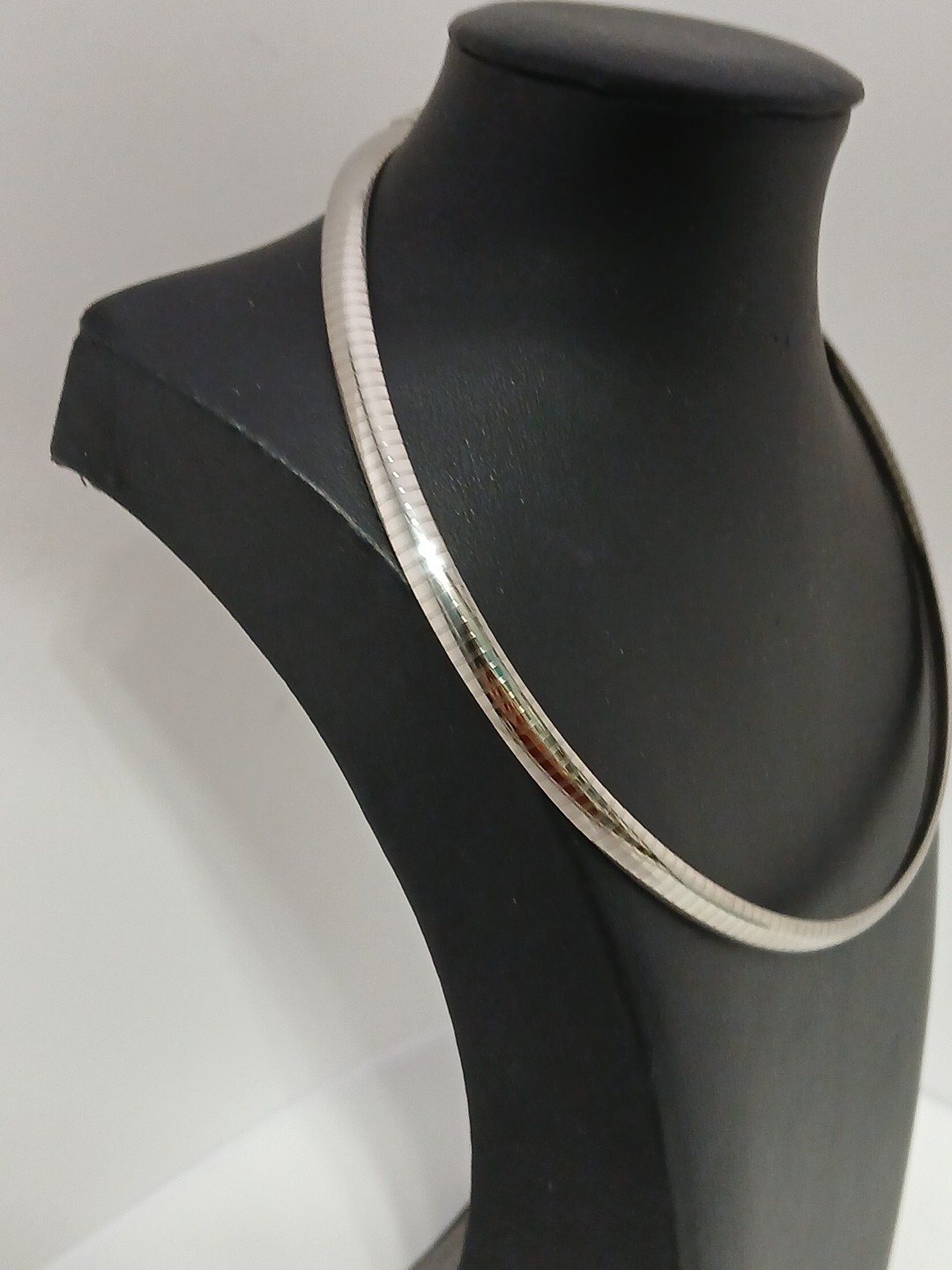 VINTAGE OMEGA silver tone 16 in & 1/4 in wide chocker design necklace