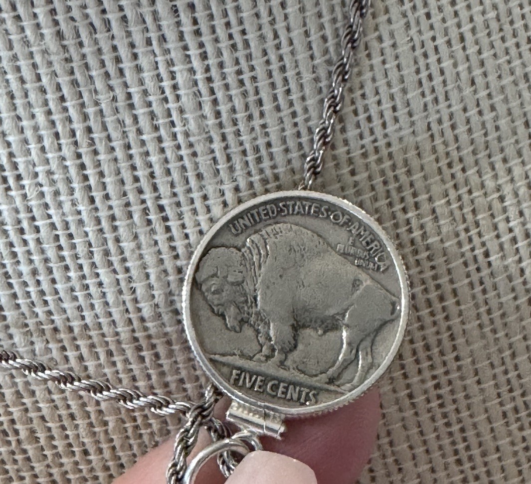 Beautiful 1935 Buffalo Nickel Pendant & Necklace, 24” Rope Chain, 426