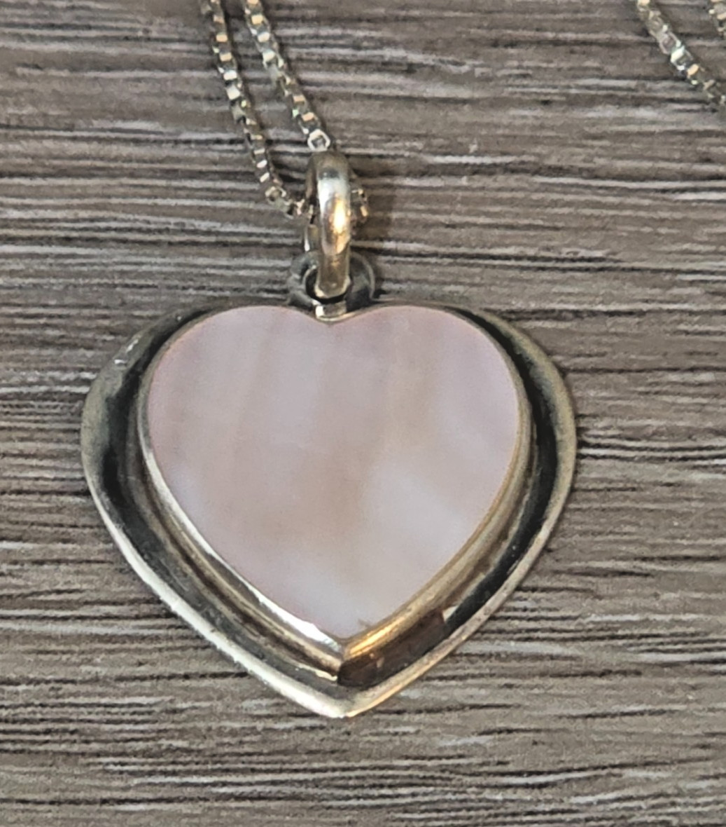 Vintage CW Signed Sterling Silver 925 MOP Heart 3/4″ Pendant & 18″ Necklace