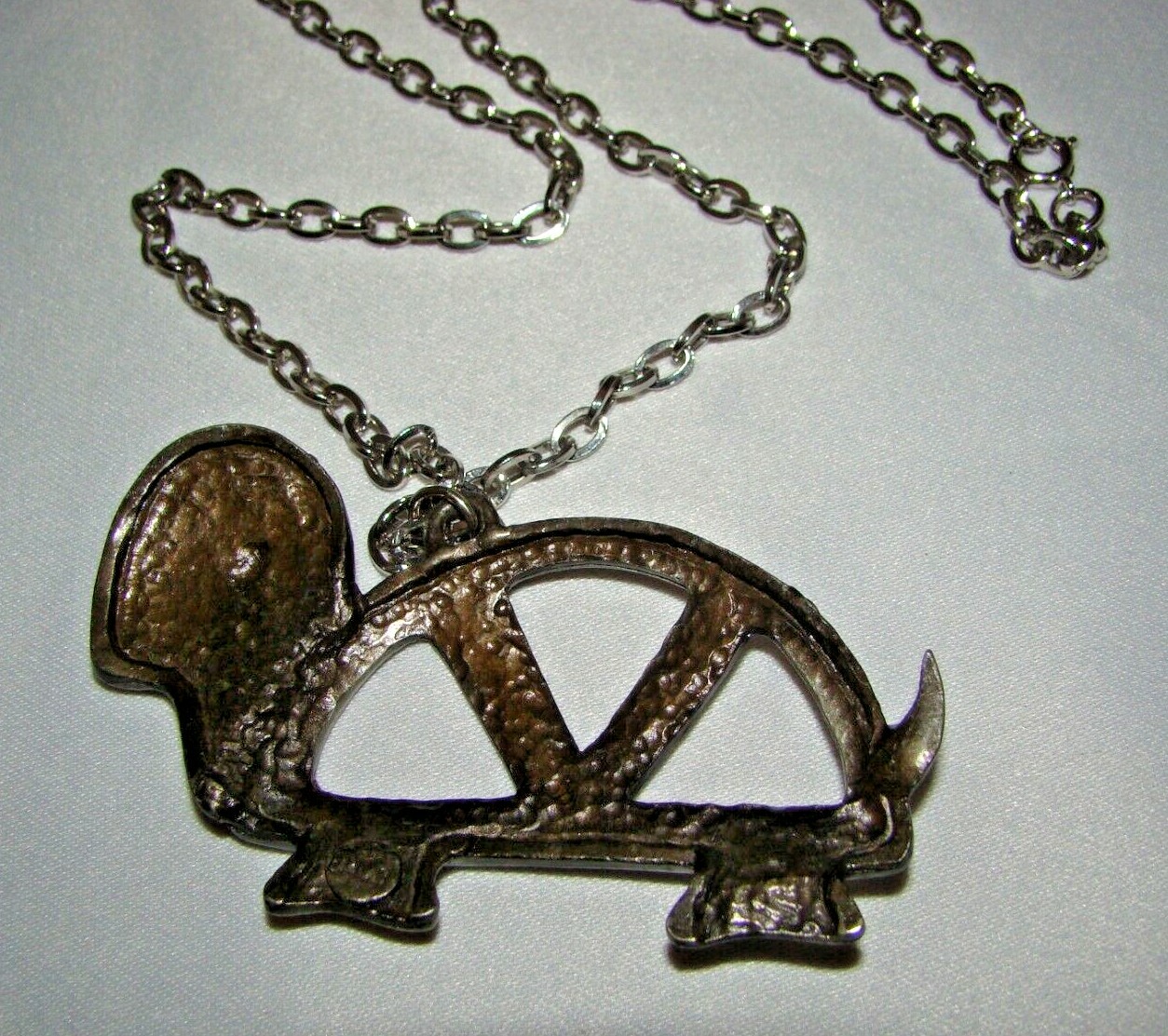 Vintage Silver Tone Metal Chain with Pewter Big Turtle Pendant 3″ Necklace