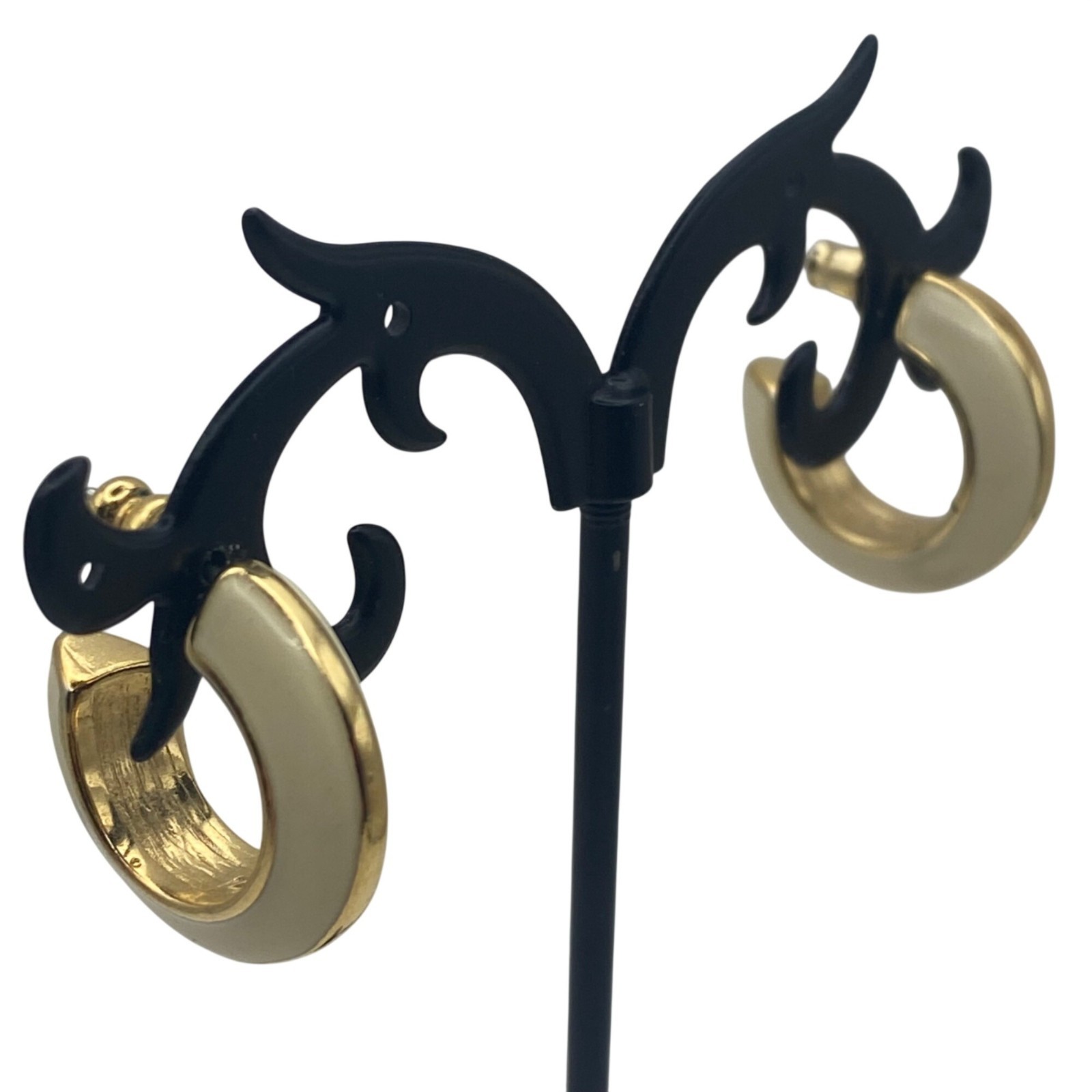 Vintage Trifari Ivory Gold-Tone Hoop Earrings Pierced Classic Puffy Corpcore