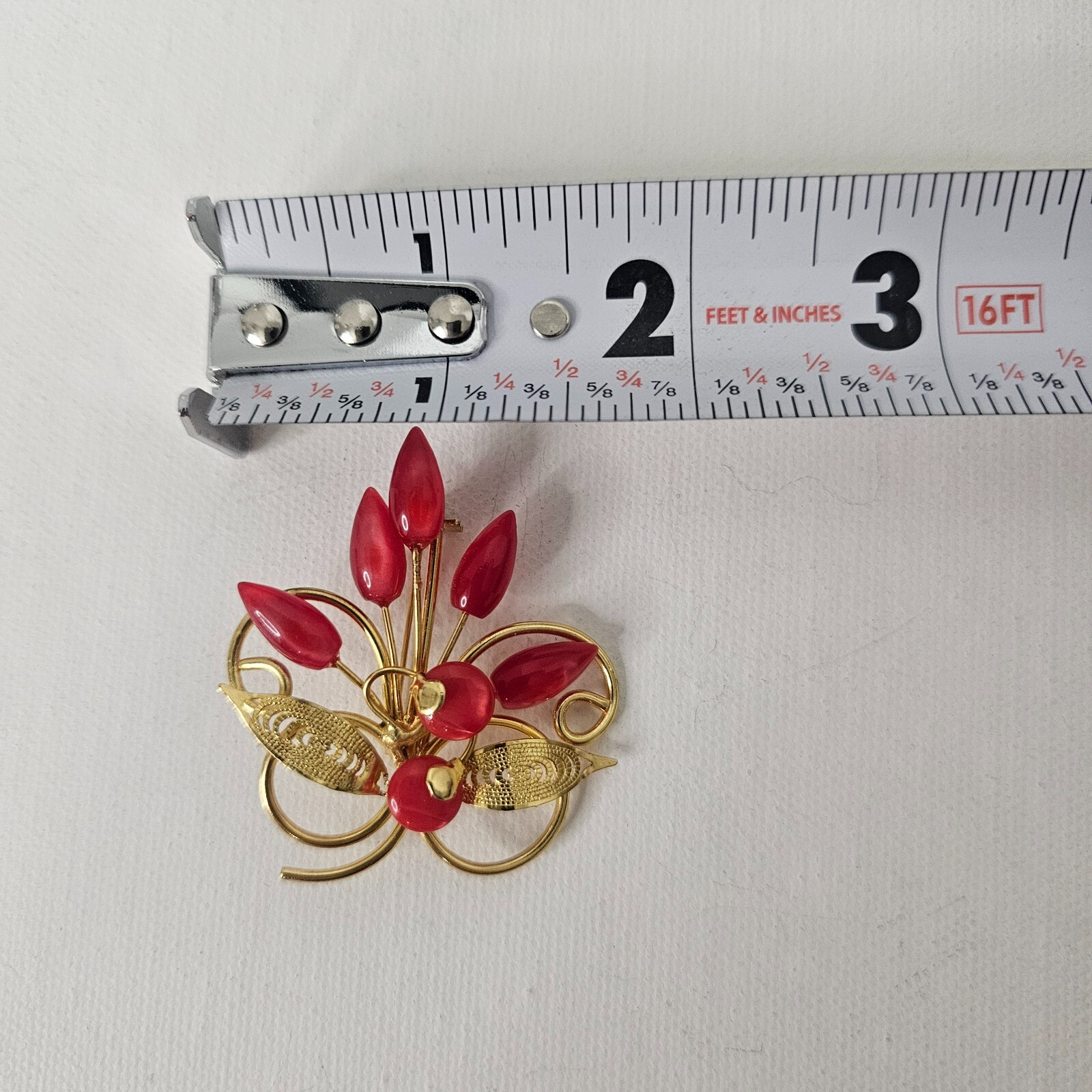 Gold Tone Floral Brooch Cabochon Drop Tear Bead Shape Unmarked Pin