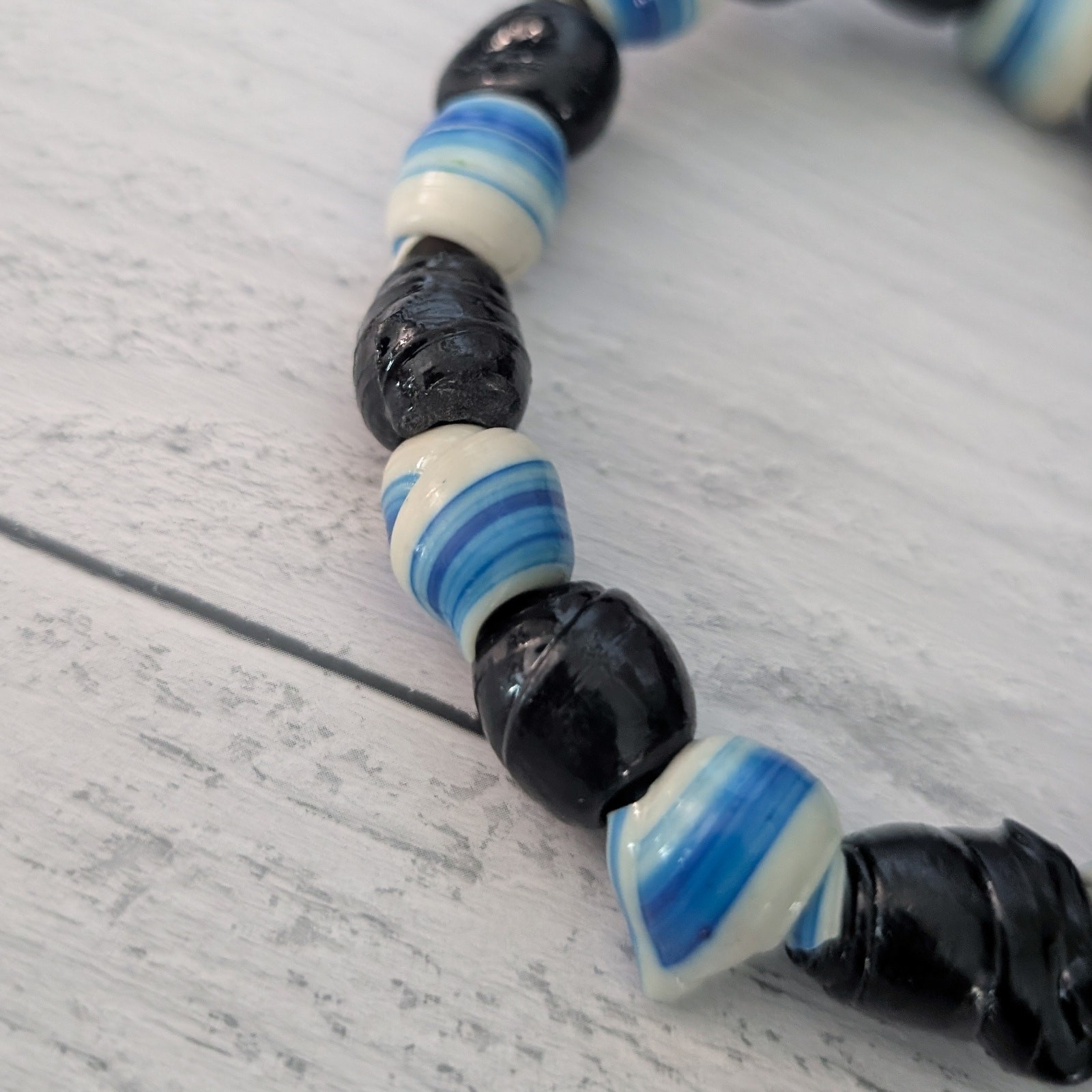Vintage Stretch Bracelet – Blue, Cream, Black Tones