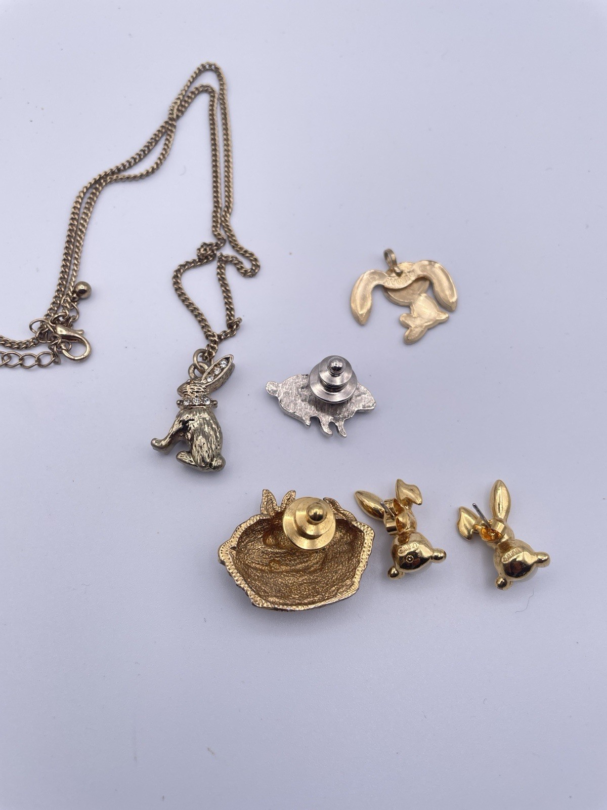Mixed Vtg Rabbit Avon Unbranded Jewelry Lot Earrings Chain Necklace Brooch Pins