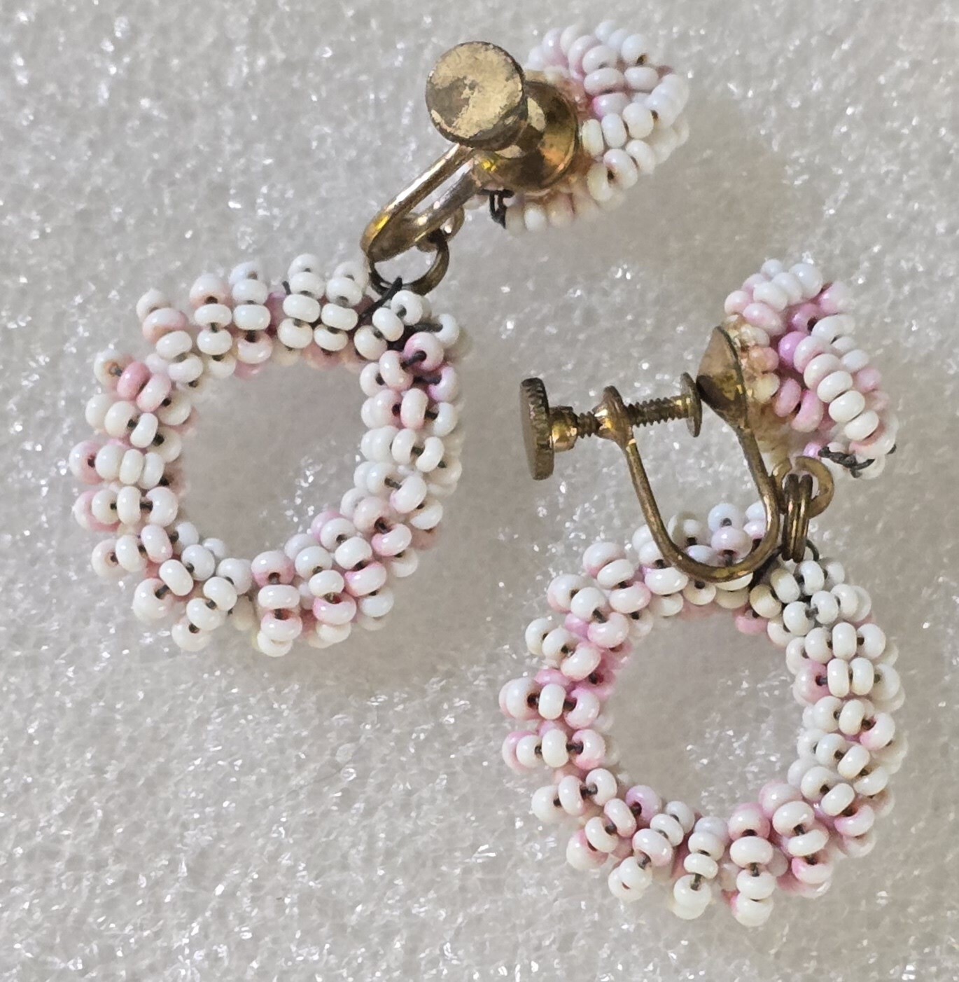 Vintage Pink White Seed Beads Beaded Dangle Drop Hoop Screw Backs Earrings