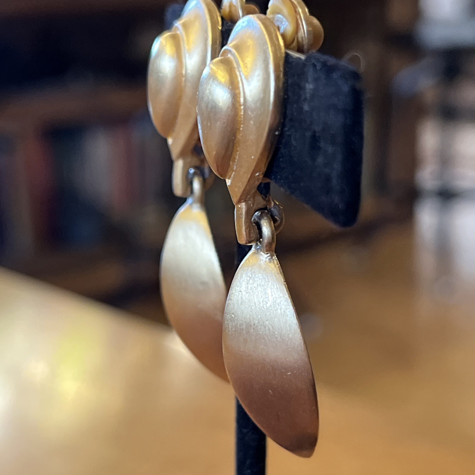 Vintage XEJA Matte Gold Dangle Drop Clip On Earrings Statement Classic