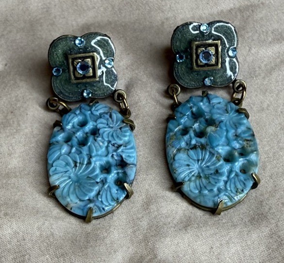 Vintage Glass Works Studio Carved Glass, Enamel , Crystals, Brass tone Earrings