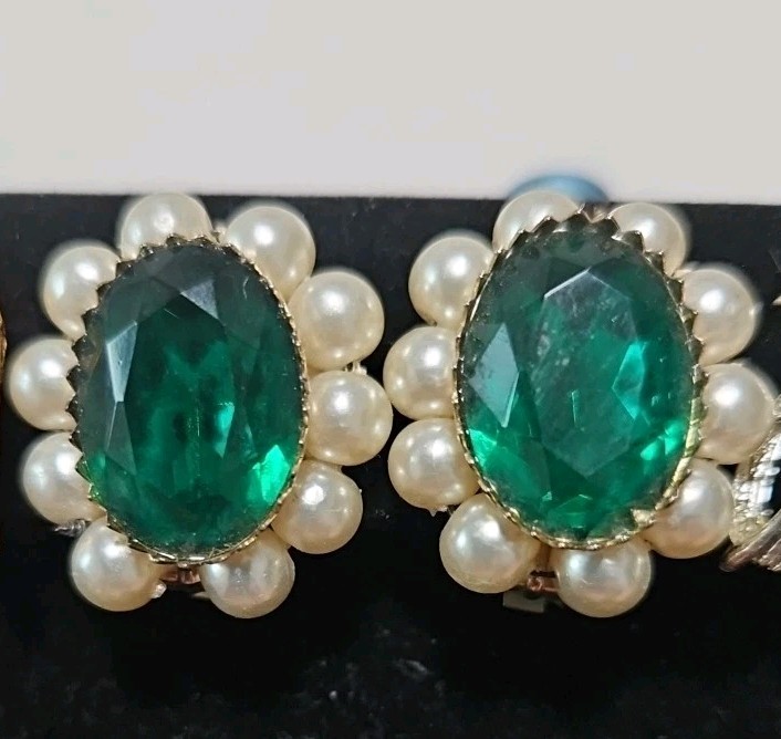 Stunning Lot Clip-On & Screwback Rhinestone Earrings High Quality 50s-60s