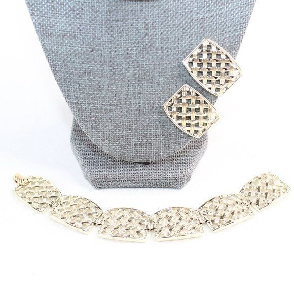 Vintage Sarah Conventry Gold Metal 16.5″ Basket Weave Link Double Rolo Chain Set