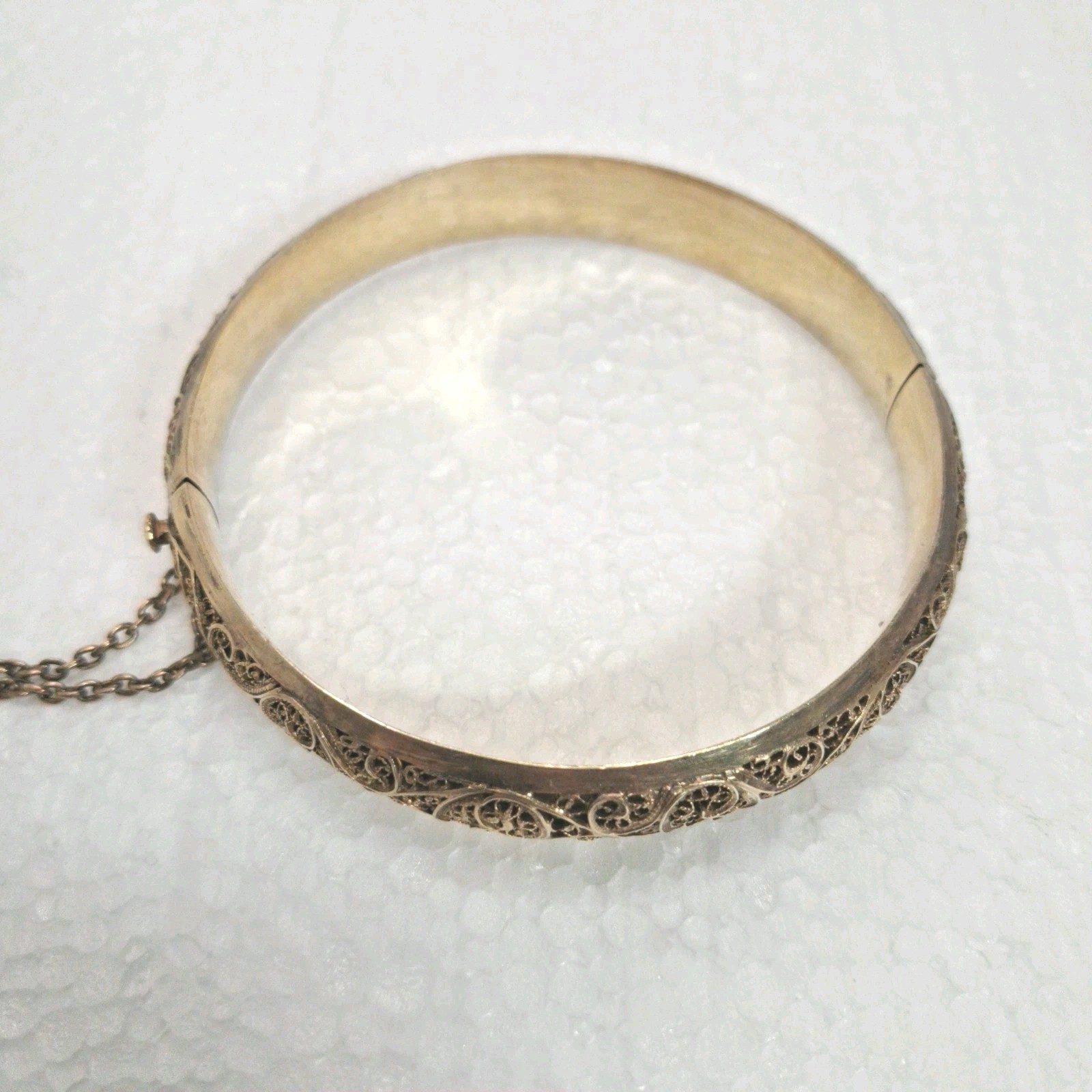 Vintage Sterling Silver Filigree Hinged Bangle Bracelet Safety Chain Ornate 18g