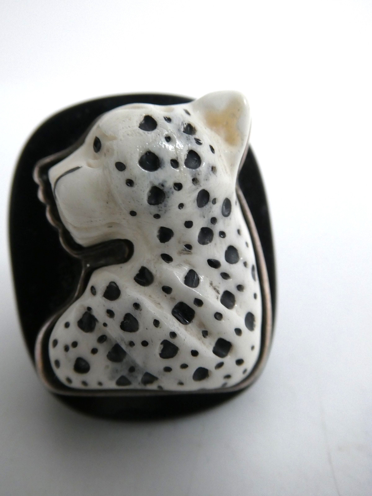 Amy Kahn Russel Sterling Silver 925 Leopard Modernist Black Horn RING Size 6