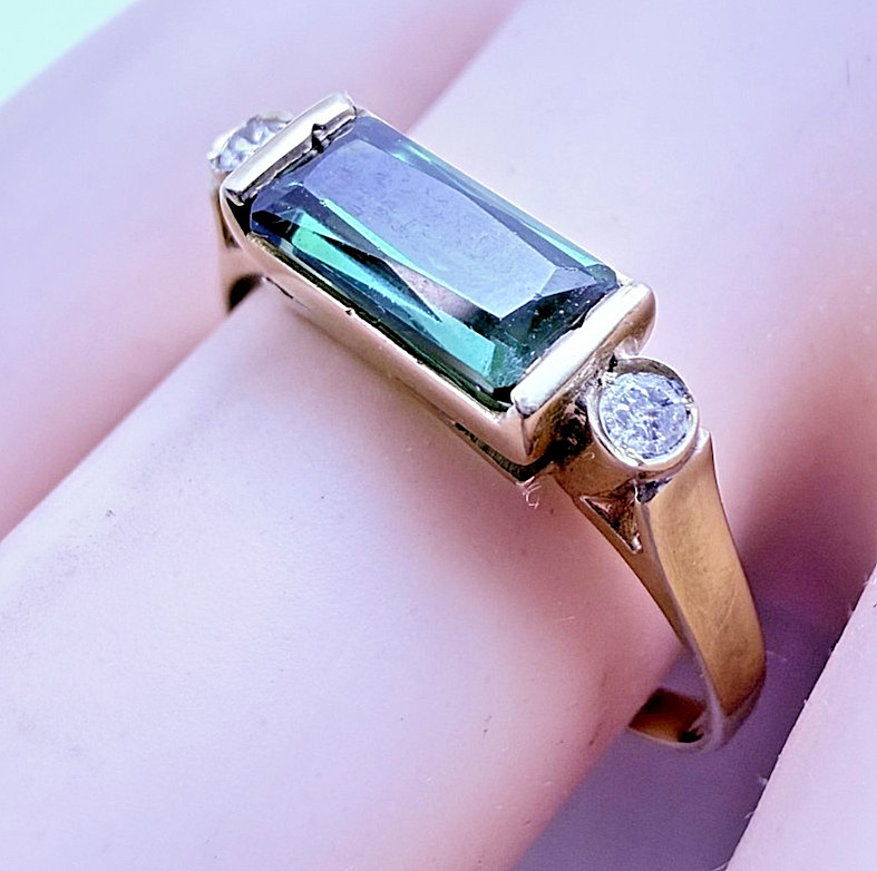 Vintage 18ct Gold Green Tourmaline & Diamond Ring Natural Hallmarked Size 7.5