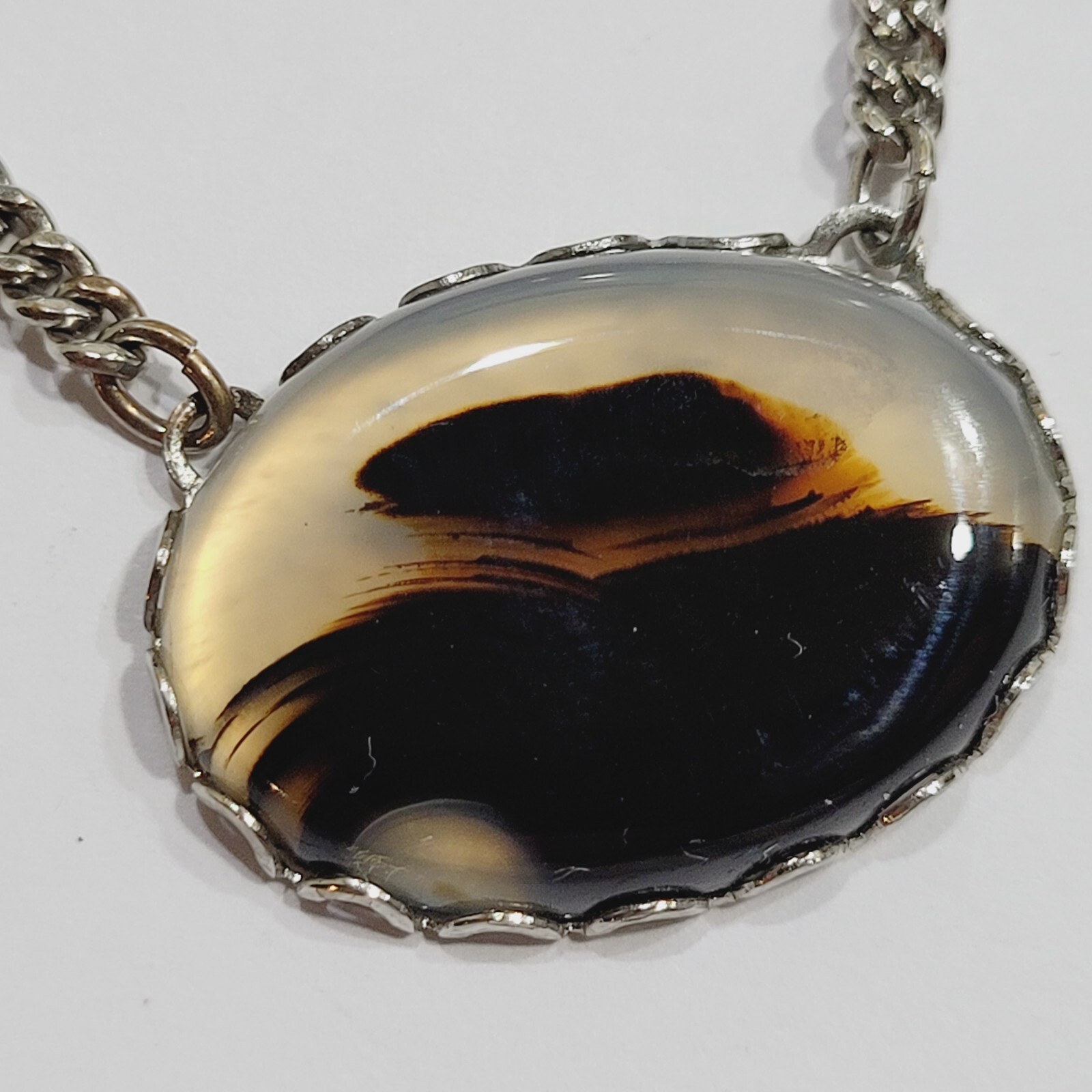 Agate Oval Cabochon Brown Shades Silver Tone Fancy Tie Bar Clip Clasp with Chain