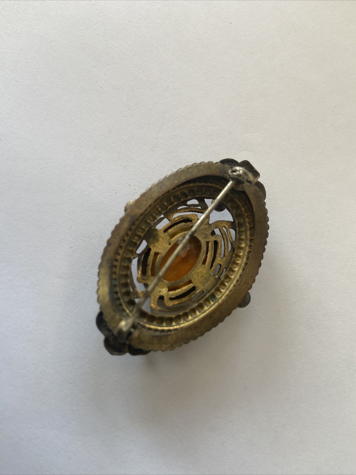 ANTIQUE VINTAGE ART DECO TOPAZ GLASS JEWELED BROOCH PIN almost 2″