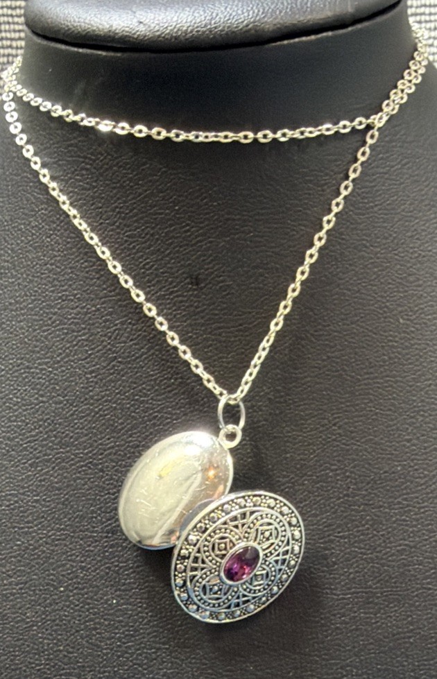 Vintage Ornate Oval Locket Necklace 18” Chain Center Purple Stone Silver Tone 1″