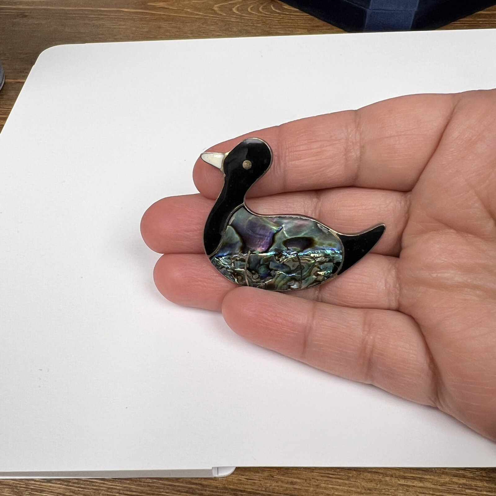 Old Vintage ALPACA MEXICO Duck Decoy Brooch Abalone Black Enamel&Shell Silver